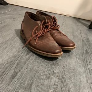 Sonoma Chukka boots